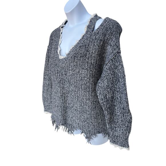 Wildfox Marled Soft Chunky Knit Distressed V-Neck Sweater with Fringe size M - Picture 6 of 10